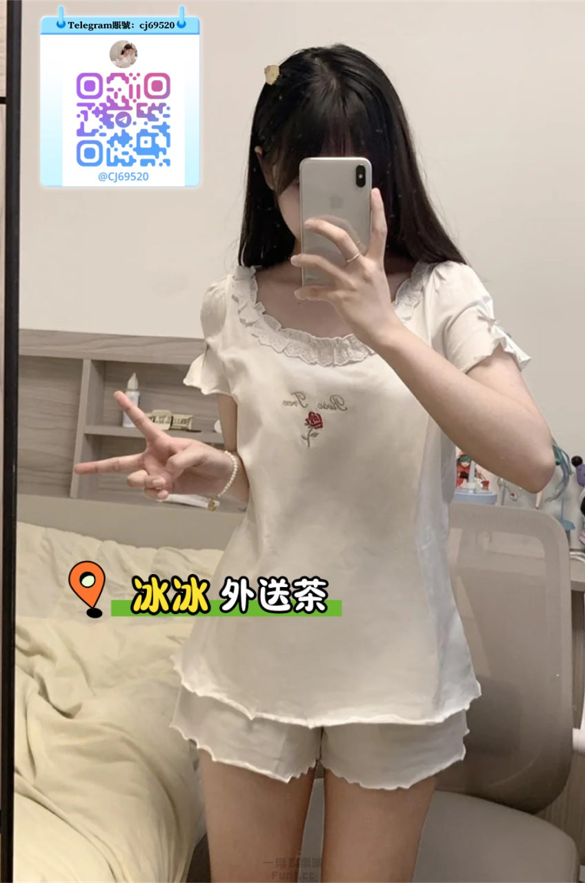 GlRHLS5boAAw7P3.jpg