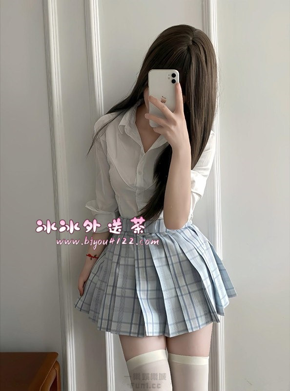Gqp0bG8WEAAG-nl.jpg