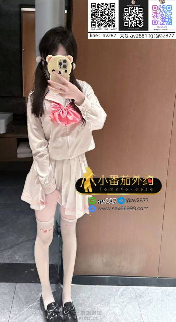 小桃.jpg