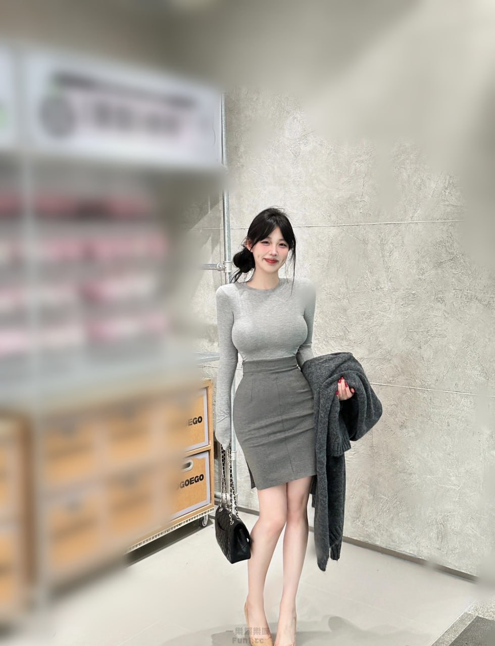 安.娜.jpg