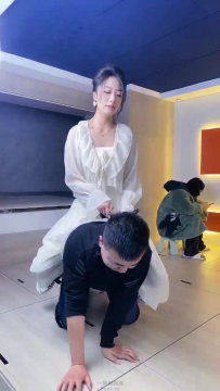 銀兒 美人糖糖 臉部摧殘 漂亮小白鞋