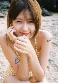 「甜膩奶茶系」正妹 Sinesyn 笑容超勾人