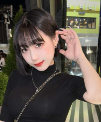 這回甜美白皙短髮造型太犯規 美尻曲線超吸睛