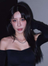 逆天長腿、川字腹肌辣翻全場女神降臨