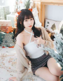 「陳QQ」大眼甜妹帶點小性感 迷人至極