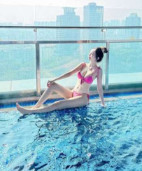 不科學「欣廷_Ariel_」逆天美體 越看越上火