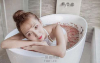 氣質正妹 蕎蕎 好身材包不住大露南半球