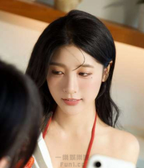 絕美側顏+惹火身材網讚：這根本是藝術品