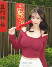 「黃金曲線」太犯規，一抹甜笑挑戰心臟極限