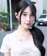 改良泰服巧露纖細腰線，異域美貌直接衝擊視網膜！