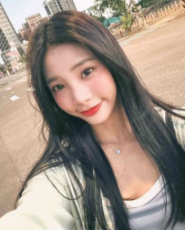 啦啦隊美腿深溝視覺盛宴