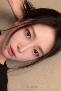 用完美腹肌馬甲線征服...讓人呼吸困難
