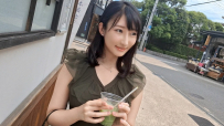 擁抱並玷污純潔、正直、美麗的聖母瑪利亞的快感！透明得幾乎可以看到血管，黑色內衣緊貼著她白皙豐滿的肌膚，無底的母愛似乎將你包裹其中。這才是男人想要