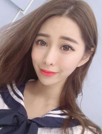 衣服穿不好胸氣飄出濃乳香